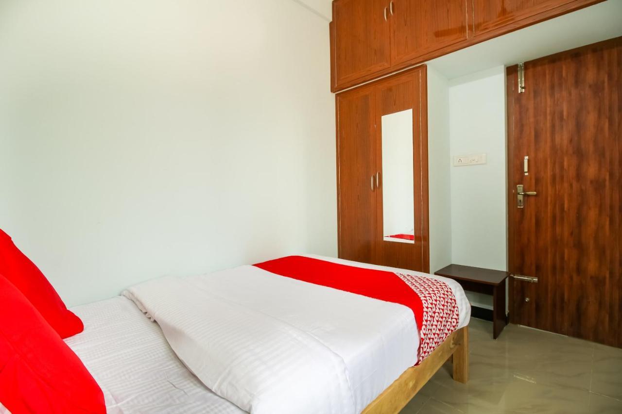 OYO 71549 Shri Sai Apartments Mettuppālaiyam Exterior foto